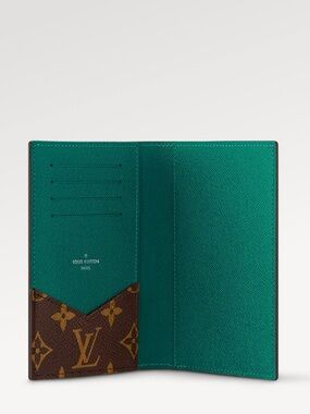 Louis Vuitton Monogram macassar borneo green Passport Cover